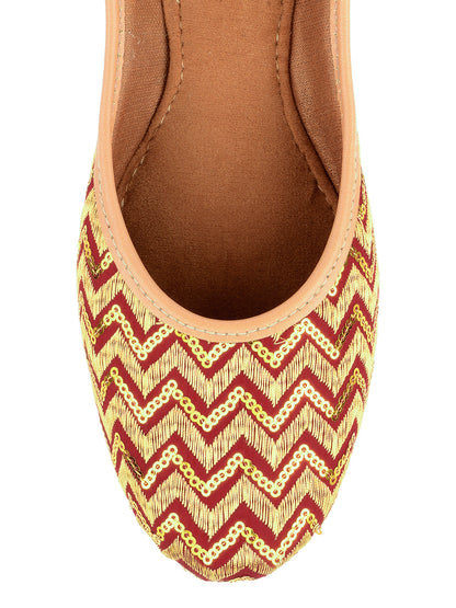 DESI COLOUR Women Maroon Ethnic Mojaris Flats