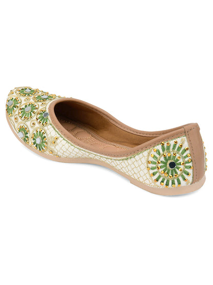 DESI COLOUR Women Green Mirror Work Embellished Ethnic Mojaris Flats