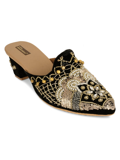 DESI COLOUR Black Embroidered Ethnic Block Mules