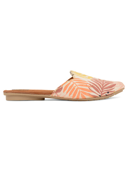 DESI COLOUR Women Off White Printed Leather Ethnic Flats